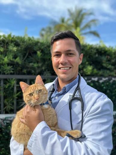 Dr. Elijah Pieters, DVM. Triple Board-Certified Veterinary & Feline Health Specialist